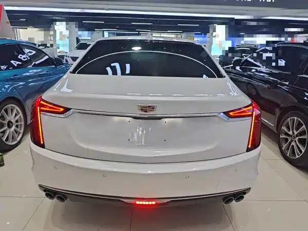 Cadillac CT6 2023