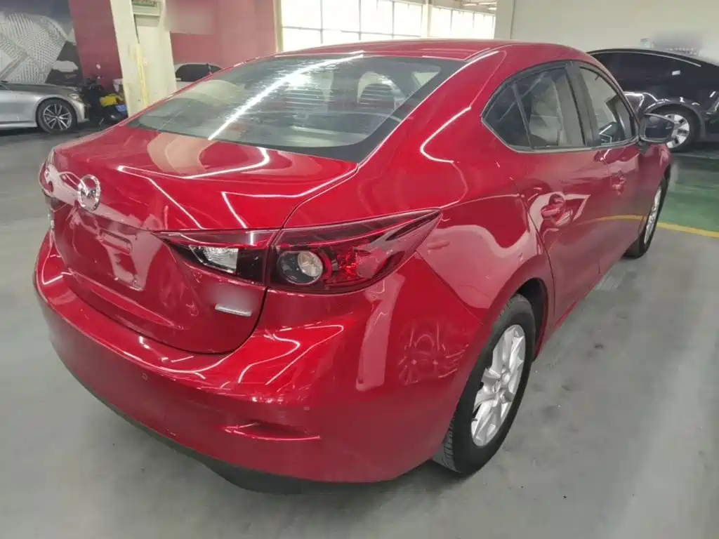 Mazda 3 Axela 2015