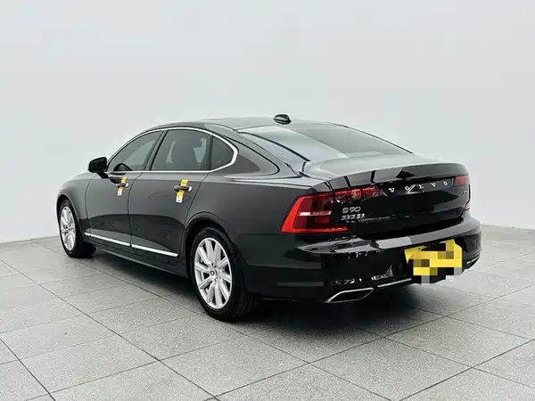 Volvo S90 2020