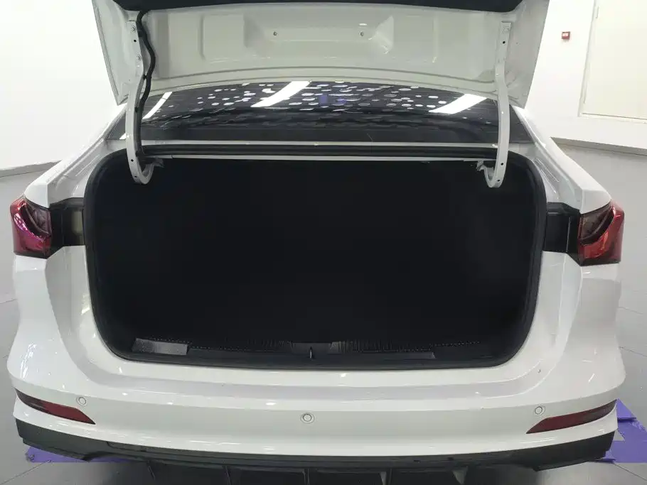 Roewe i5 2024