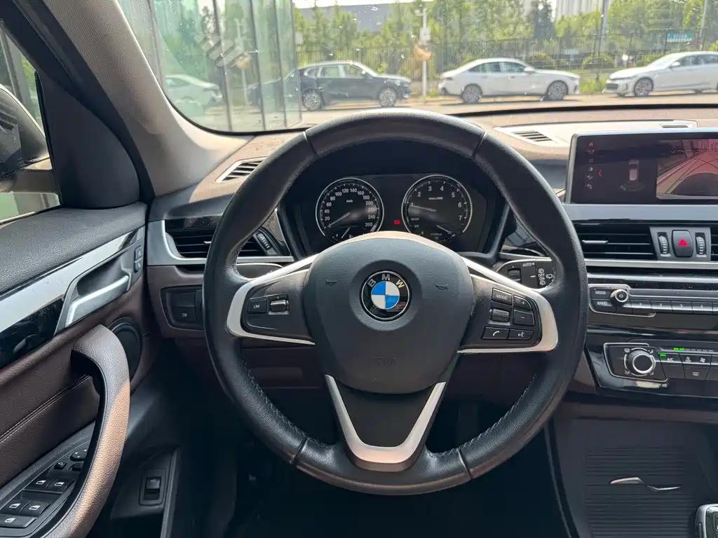 BMW X1 2020 — фото 11