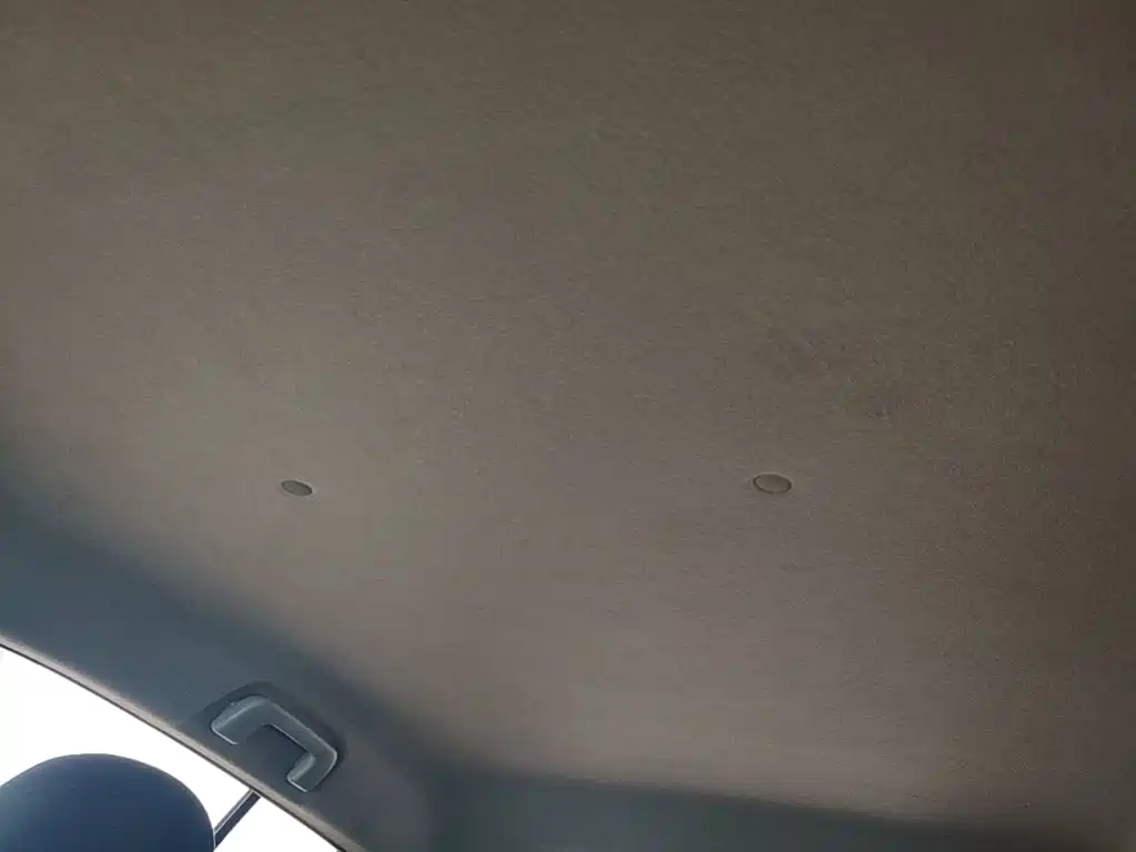 Toyota Yaris L 2019 — фото 18