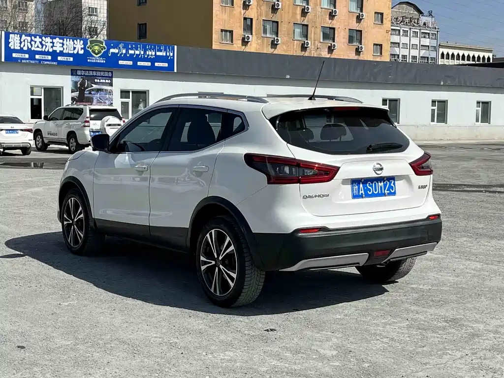 Nissan Qashqai 2023 — фото 7
