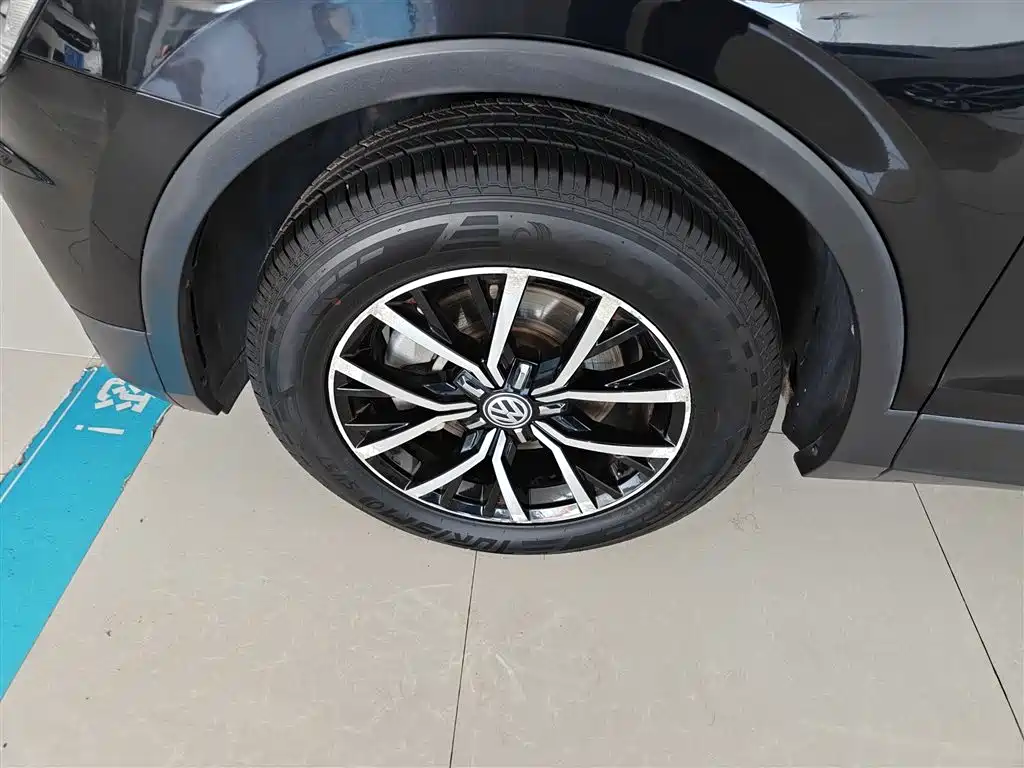 Volkswagen Tiguan L 2019 — фото 23