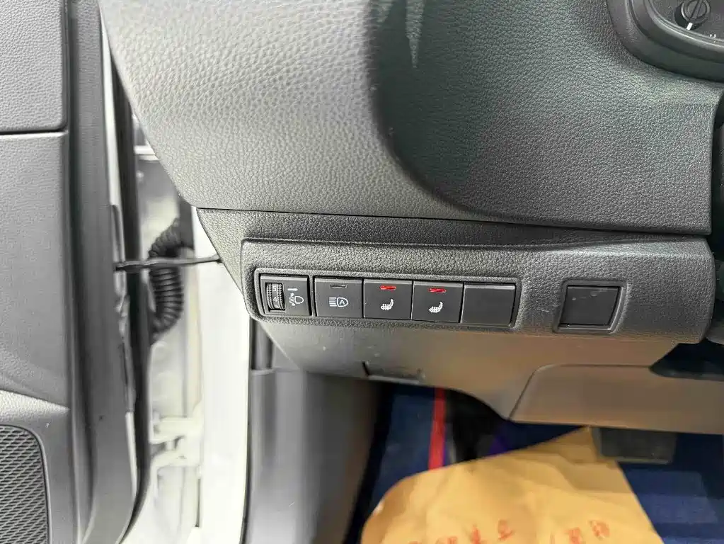 Toyota Corolla 2021 — фото 18