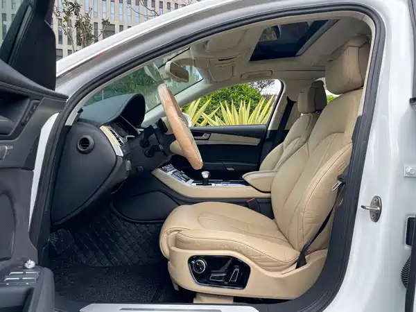 Audi A8 2013