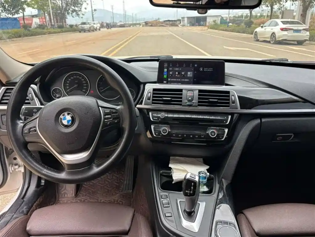 BMW 5 Series 2015 — фото 6