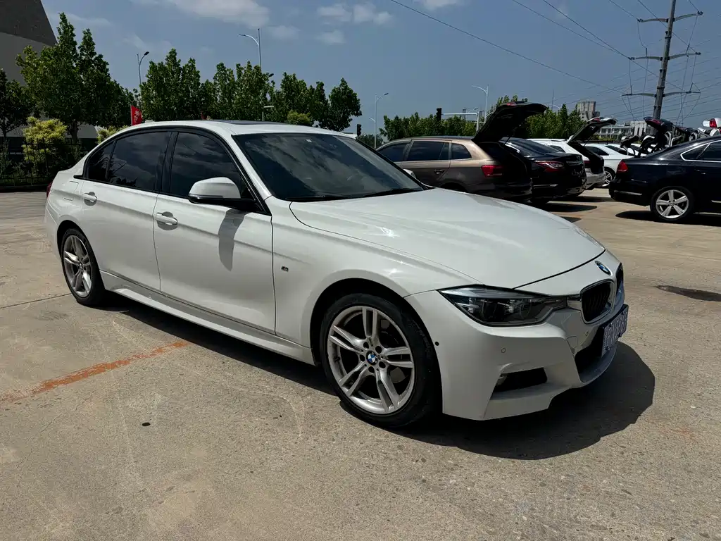 BMW 3 Series 2019 — фото 6