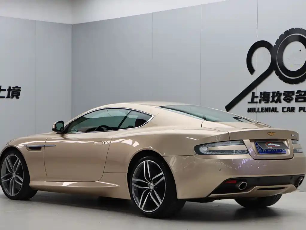 Aston Martin Virage 2014 — фото 4