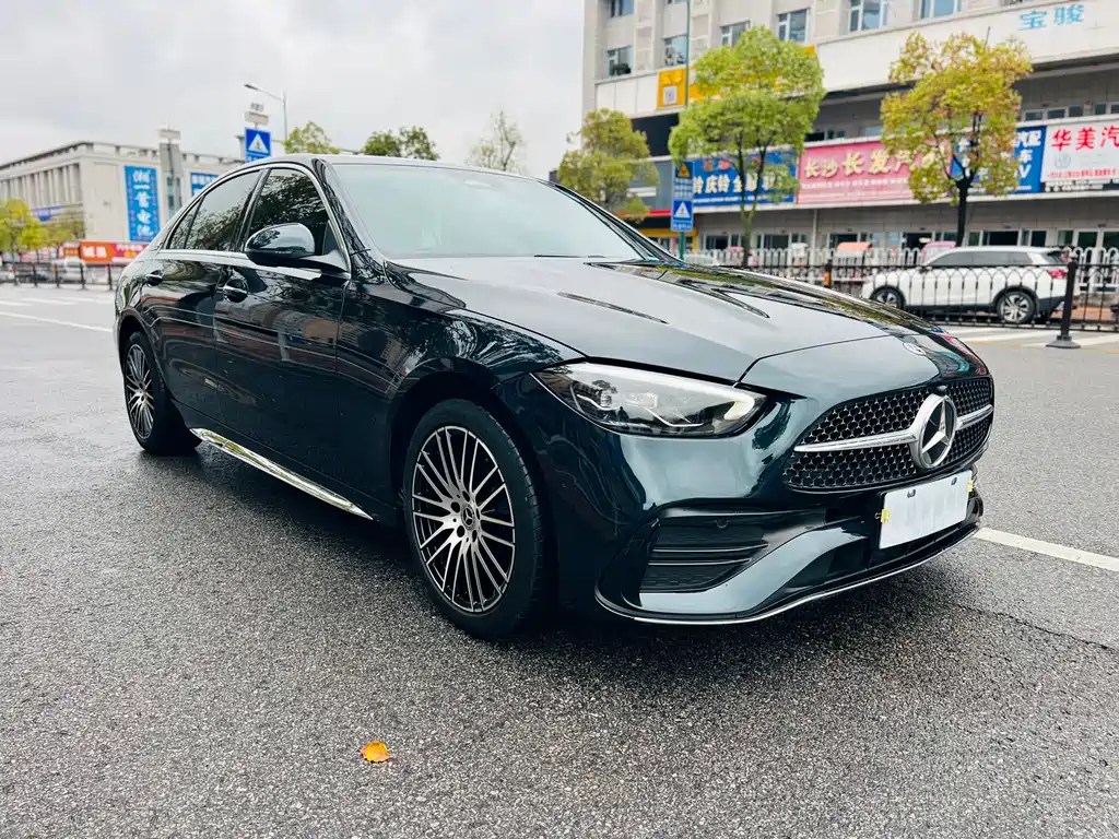 Mercedes-Benz C-Class 2023 — фото 3