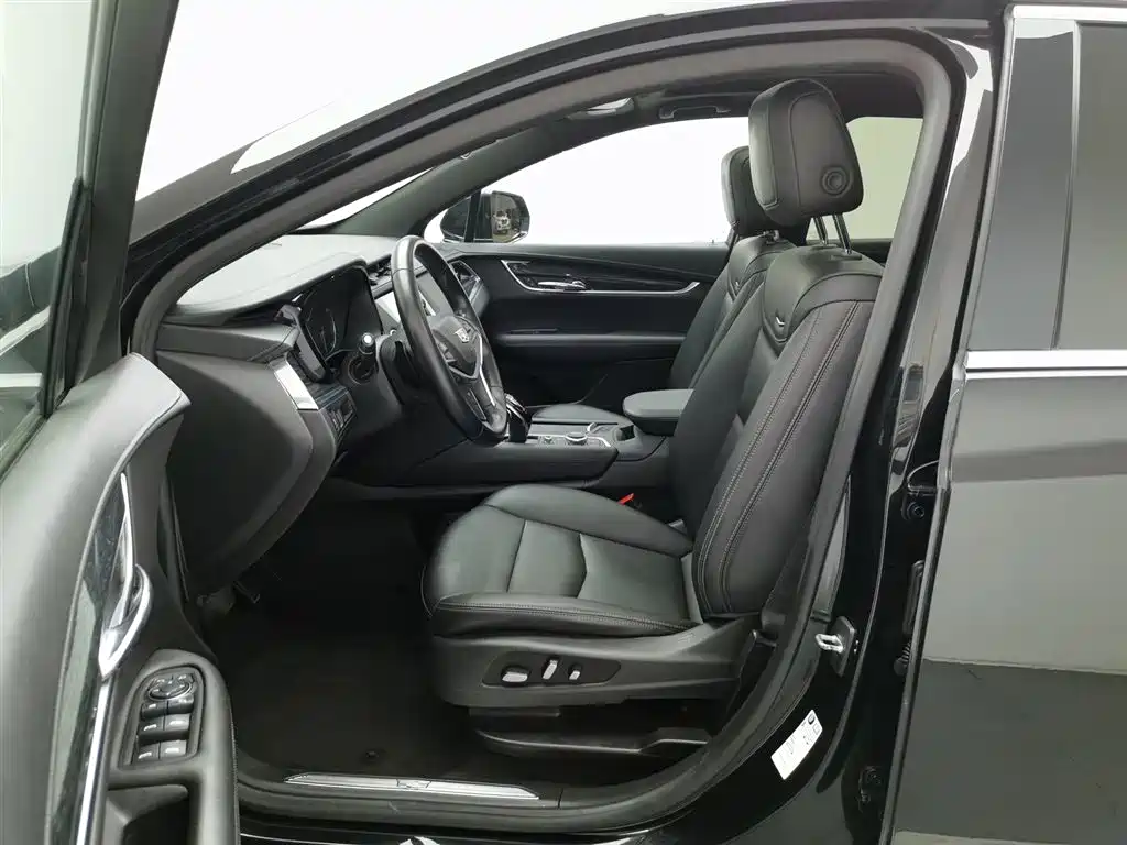 Cadillac XT5 2021 — фото 10