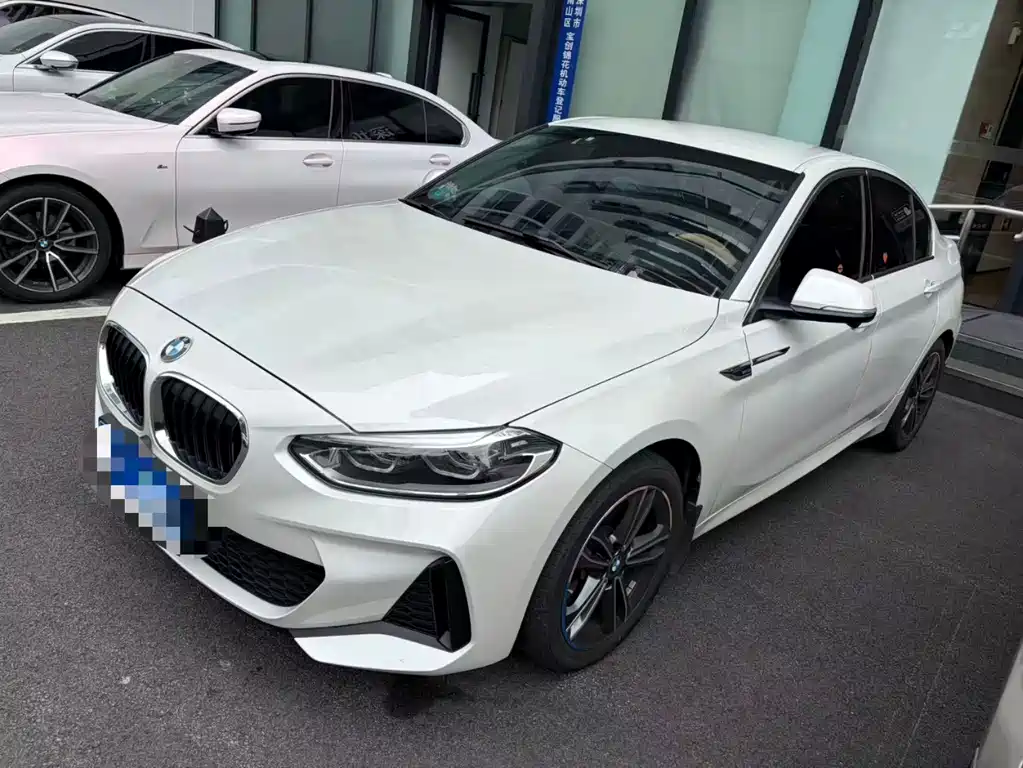 BMW 1 Series 2021