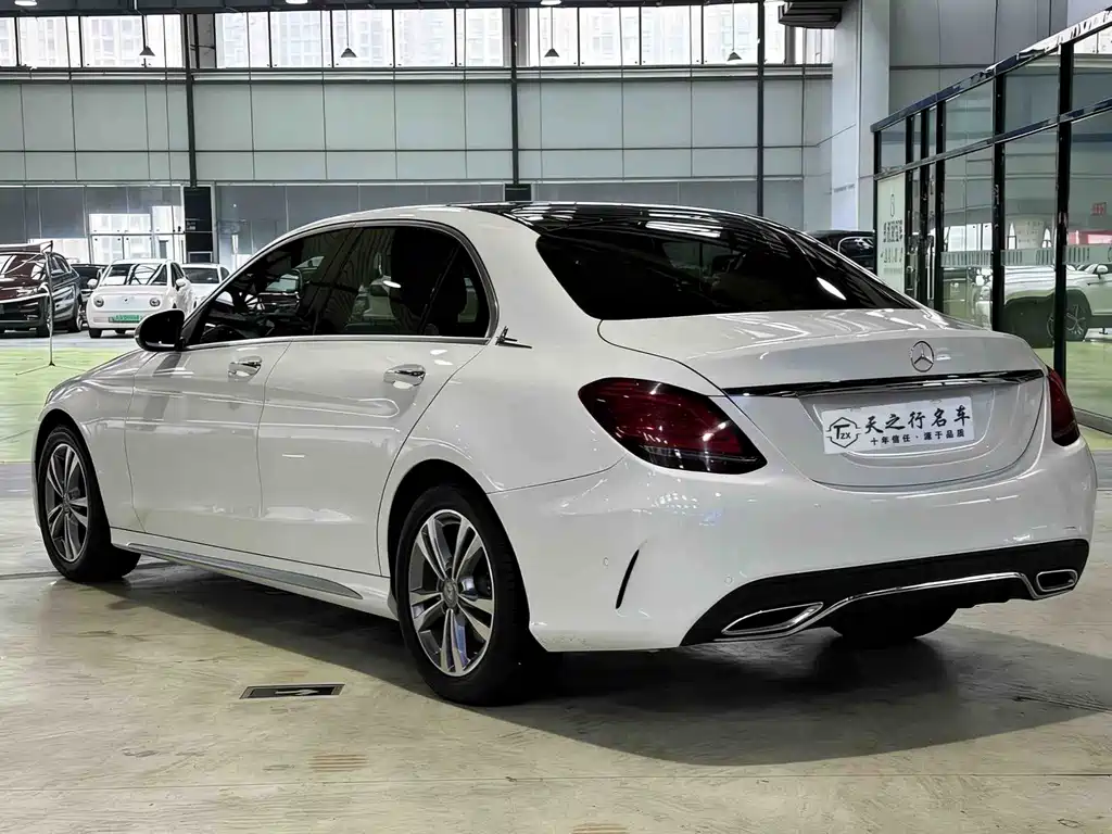 Mercedes-Benz C-Class 2021 — фото 13