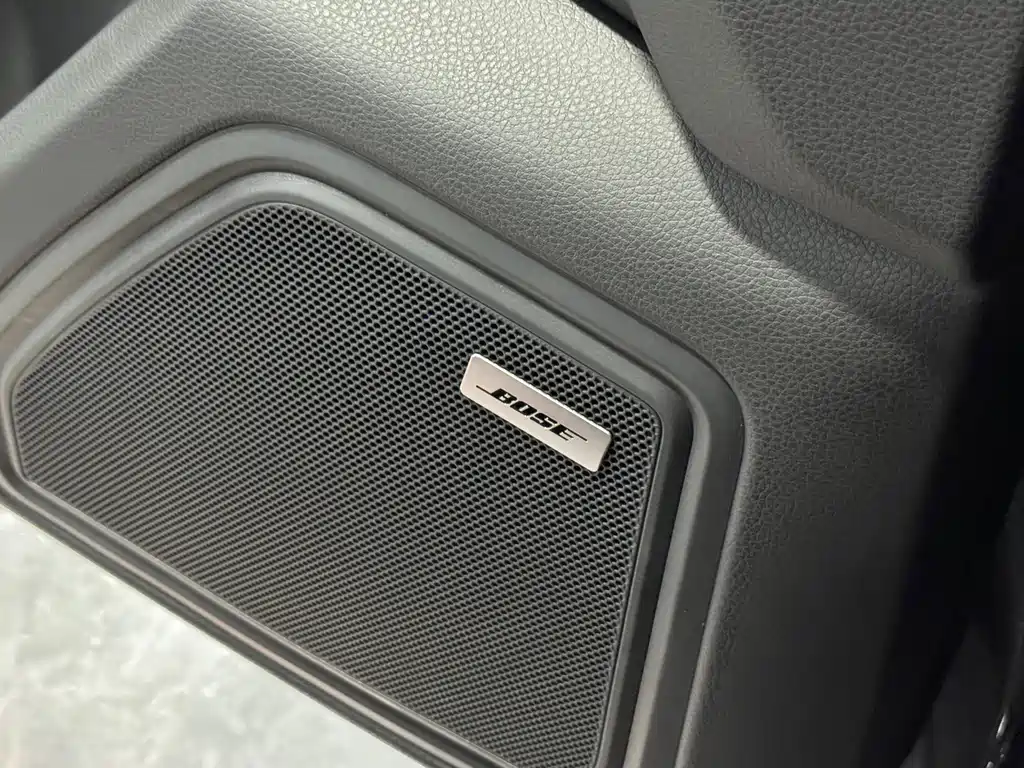 Porsche Macan 2023 — фото 9