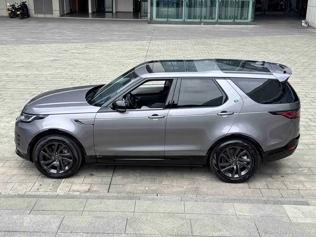 Land Rover Discovery 2021 — фото 2