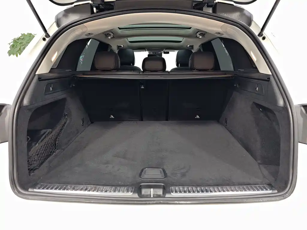 Mercedes-Benz GLC 2020 — фото 39