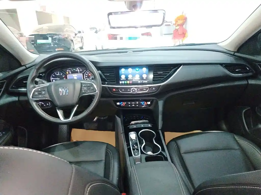 Buick Regal 2023 — фото 10