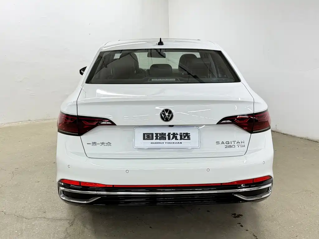 Volkswagen Sagitar 2023
