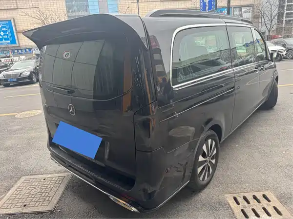 Mercedes-Benz Vito 2024