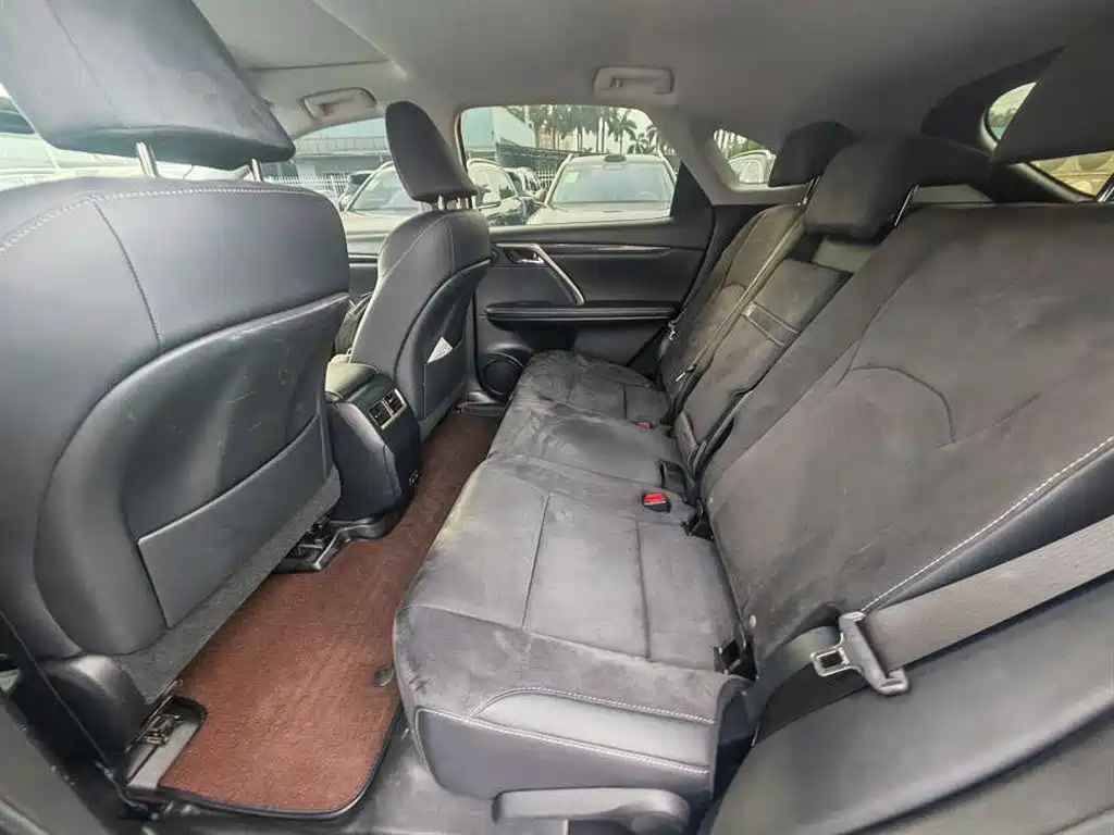 Lexus RX 2020