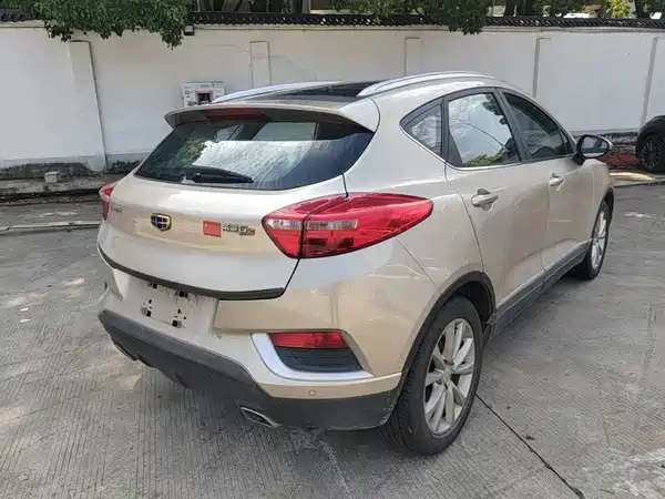 Geely Emgrand GS 2017