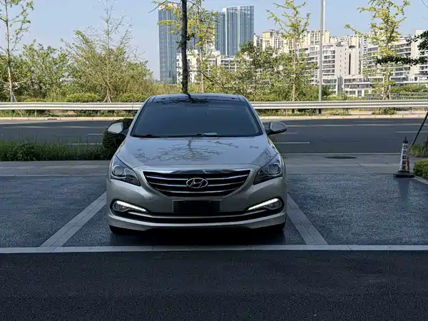 Hyundai Mistra 2015