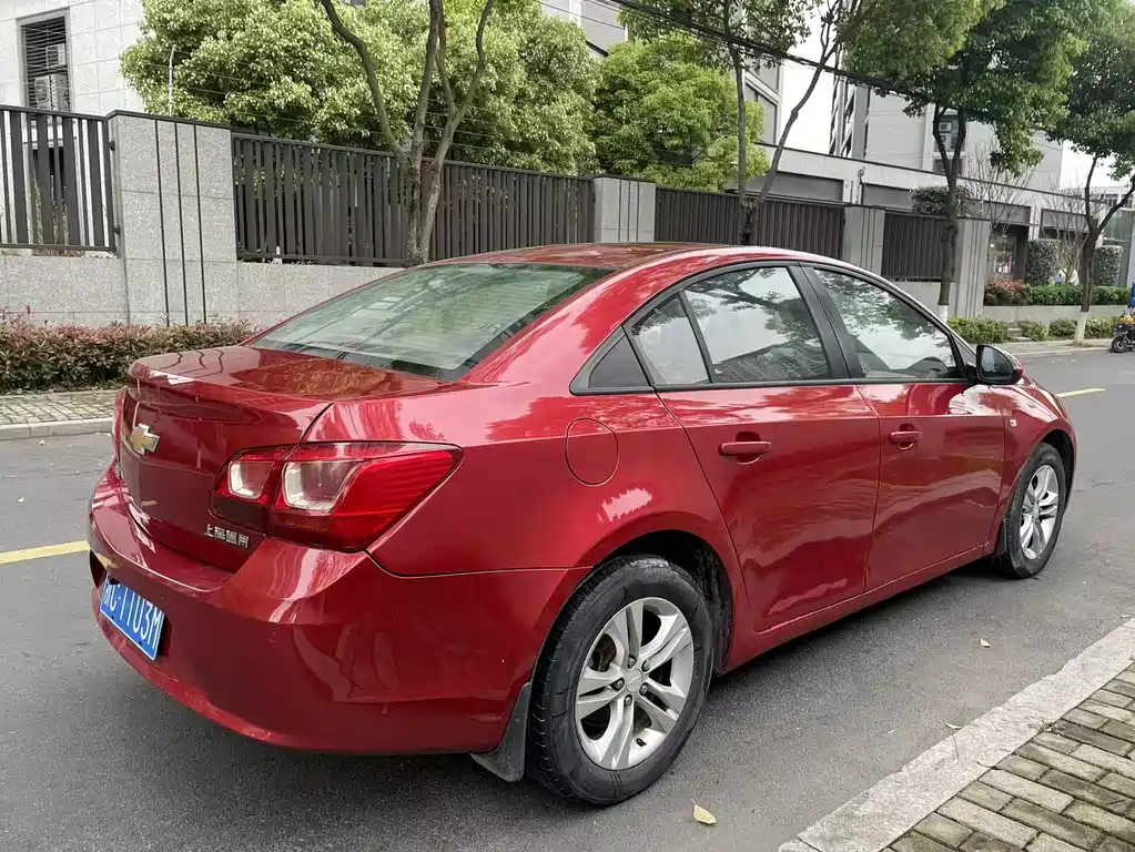 Chevrolet Cruze 2015 — фото 3