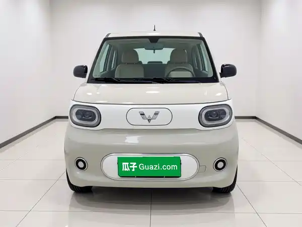 Wuling Hongguang MINIEV 2025