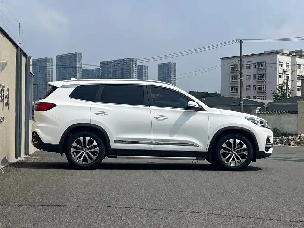 Chery Tiggo 8 2019 — фото 7