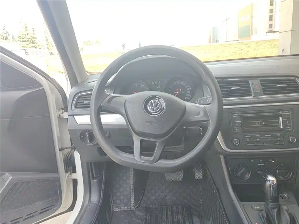 Volkswagen Gran Lavida 2017 — фото 11