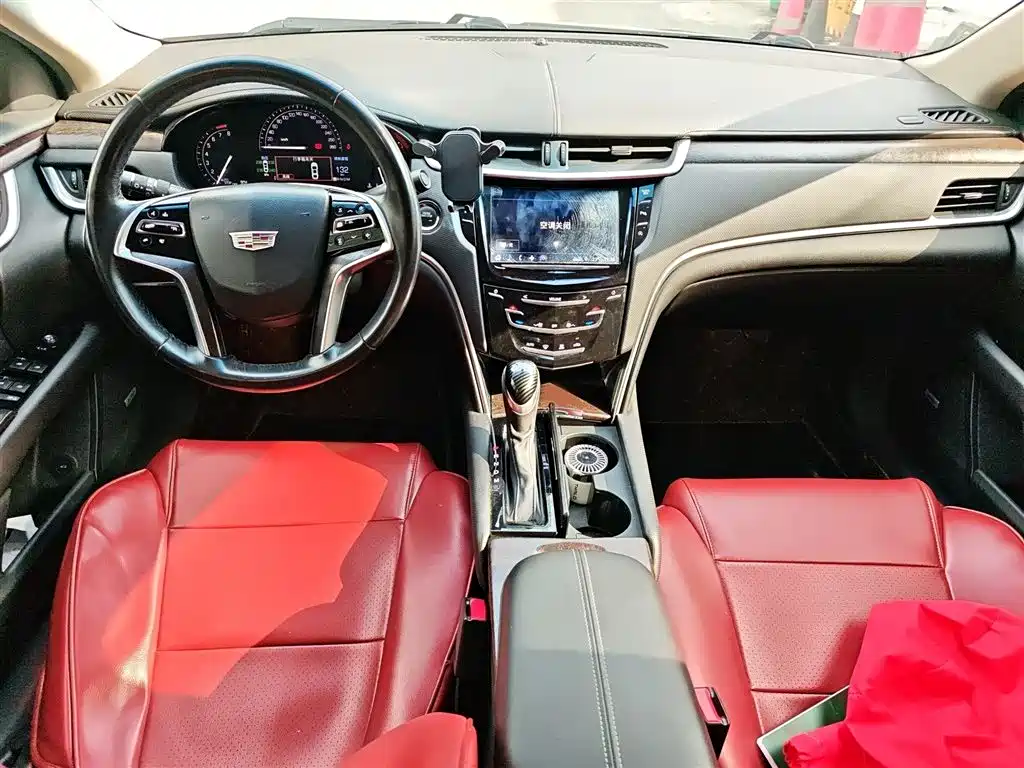 Cadillac XTS 2019 — фото 13