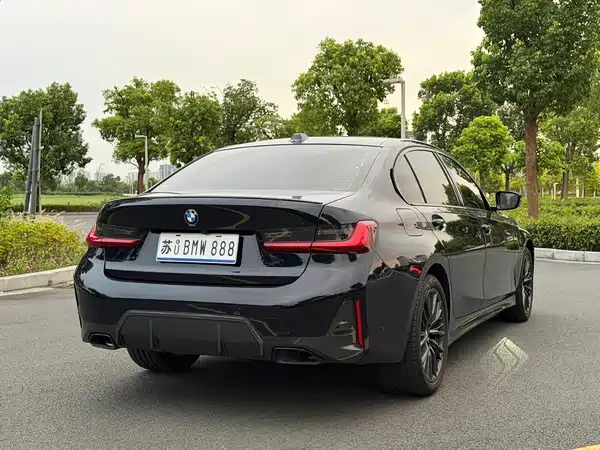 BMW 3 Series 2023