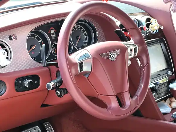 Bentley Continental 2015