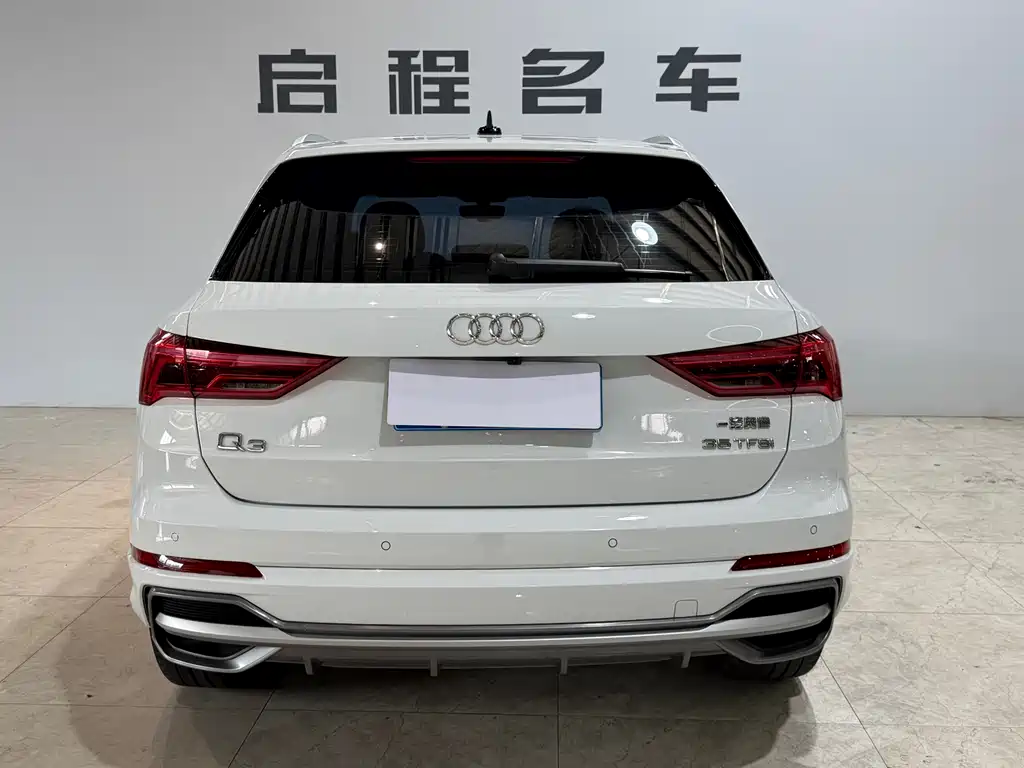 Audi Q3 2023 — фото 5