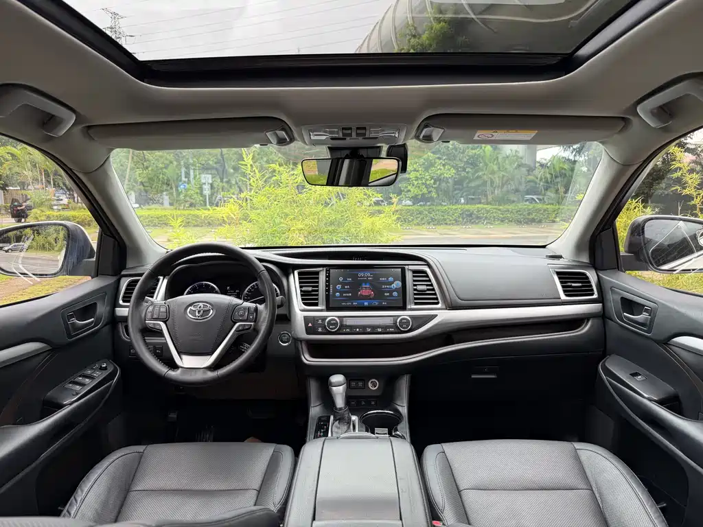 Toyota Highlander 2019