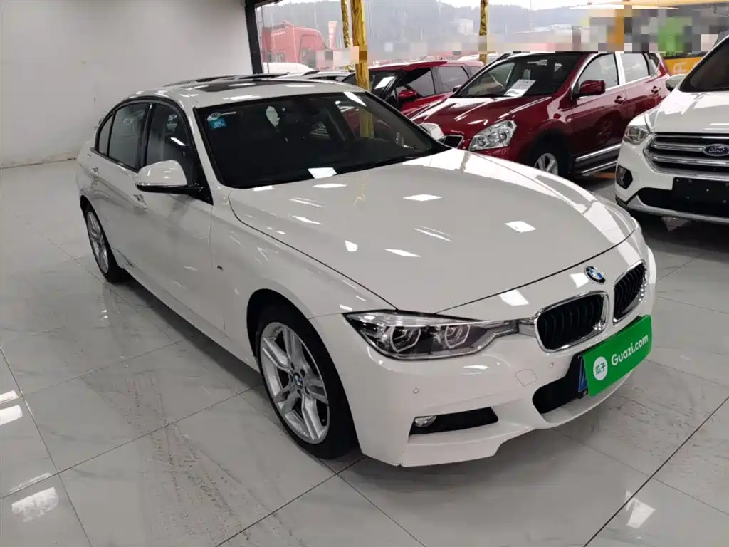 BMW 3 Series 2017 — фото 22