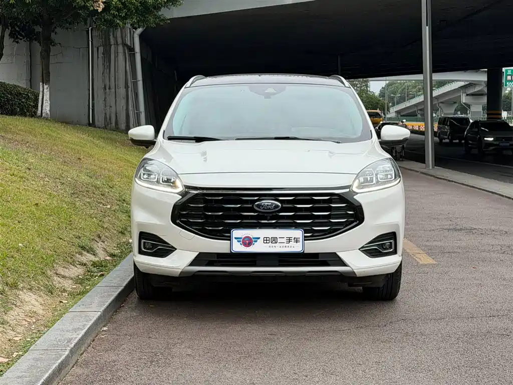 Ford Escape 2022 — фото 2