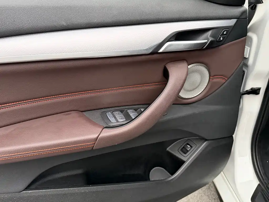 BMW X2 2022 — фото 11