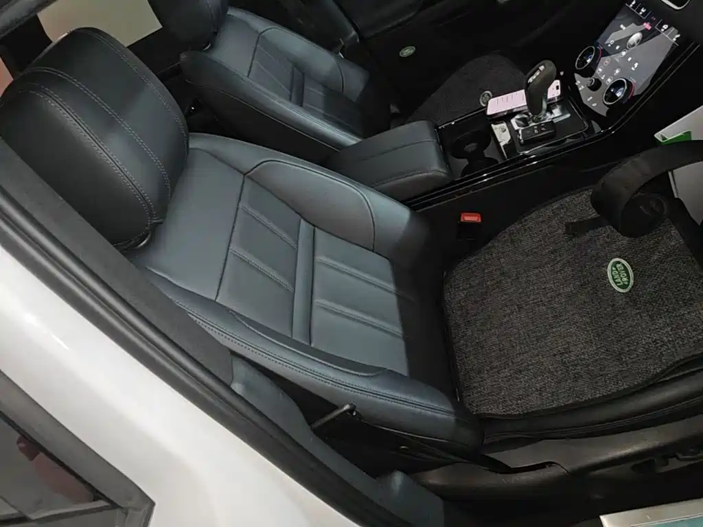 Land Rover Range Rover Evoque 2021 — фото 25