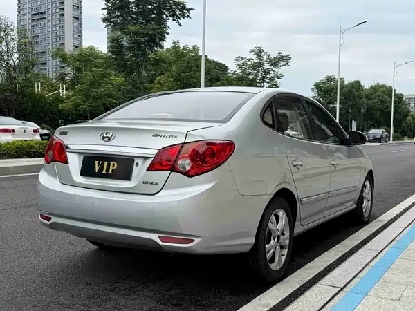 Hyundai Yuedong 2011