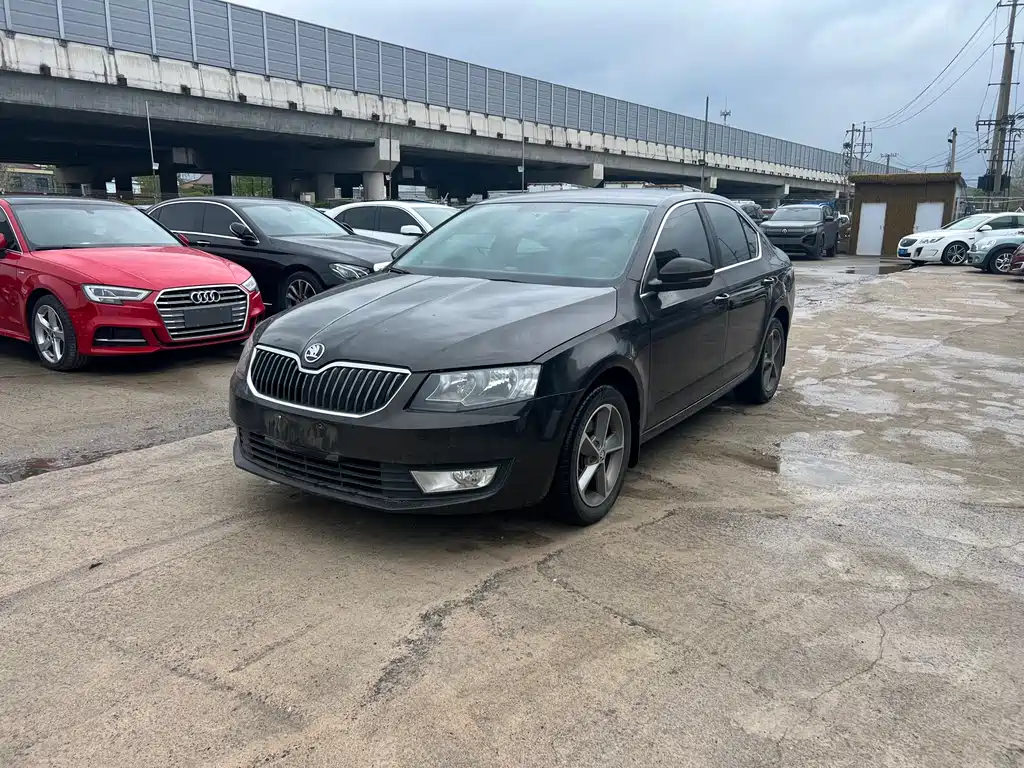 Skoda Octavia 2016 — фото 1