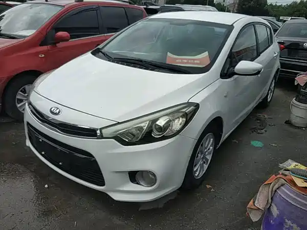 Kia K3S 2015