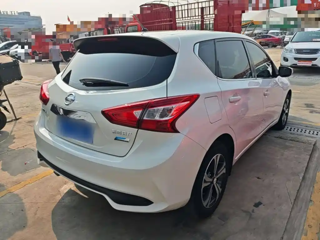 Nissan Tiida 2019