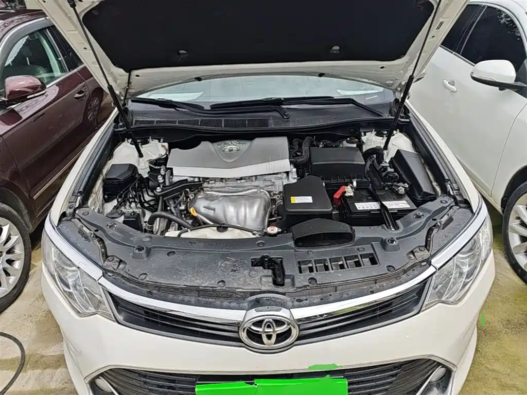 Toyota Camry 2017 — фото 20