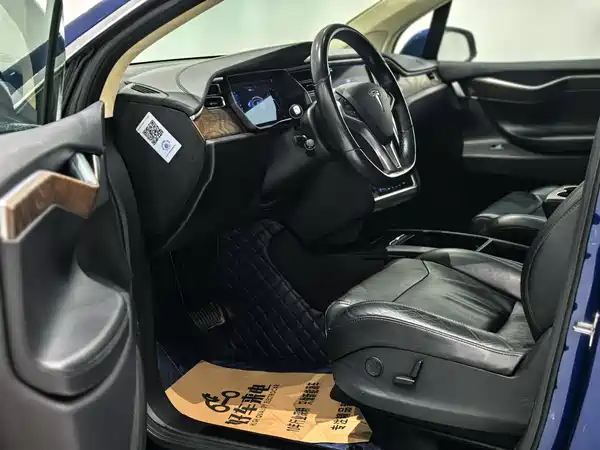 Tesla Model X 2016
