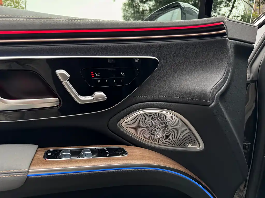 Mercedes-Benz EQS 2024 — фото 20
