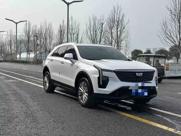 Cadillac XT4 2025