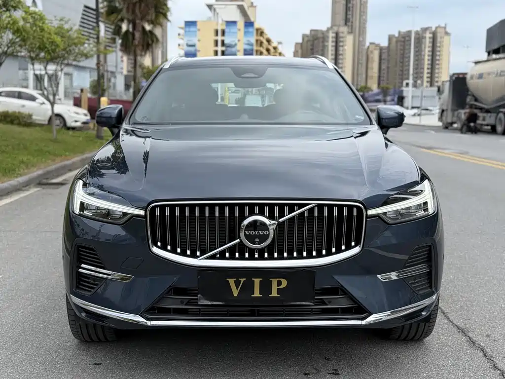 Volvo XC60 PHEV 2024 — фото 2