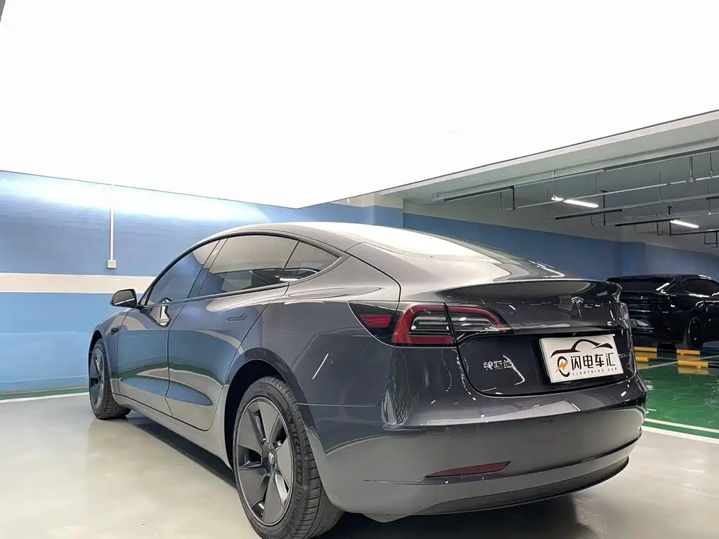Tesla Model 3 2022 — фото 8
