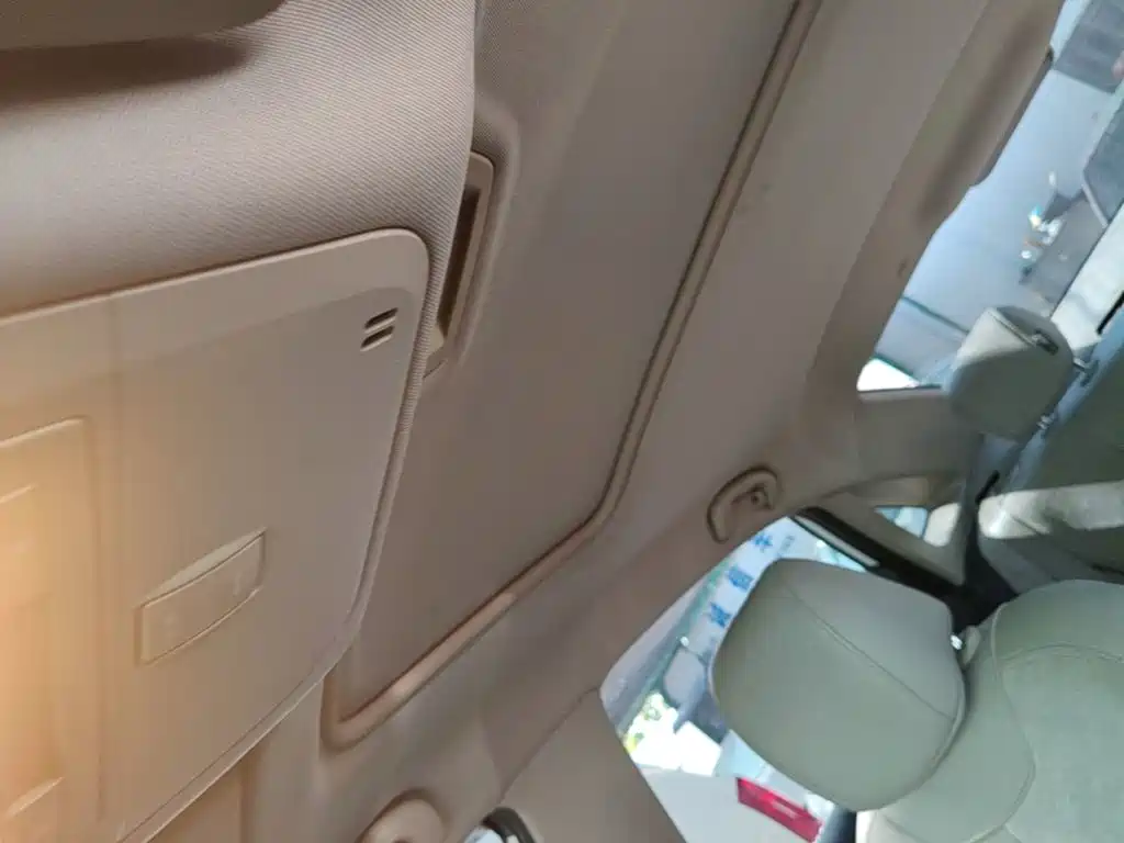 Buick Excelle 2015 — фото 18